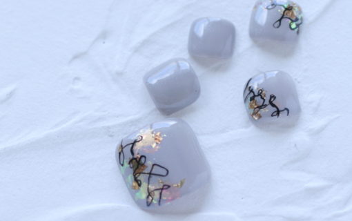 新百合ヶ丘パラジェル＆カルジェルネイルサロン「ネイルマーナ」初夏のフットネイルデザイン2024