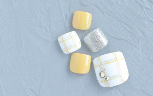 新百合ヶ丘パラジェル＆カルジェルネイルサロン「ネイルマーナ」フットネイルデザイン2024