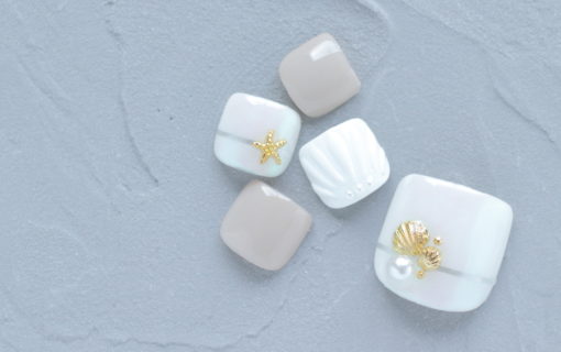 新百合ヶ丘パラジェル＆カルジェルネイルサロン「ネイルマーナ」フットネイルデザイン2024