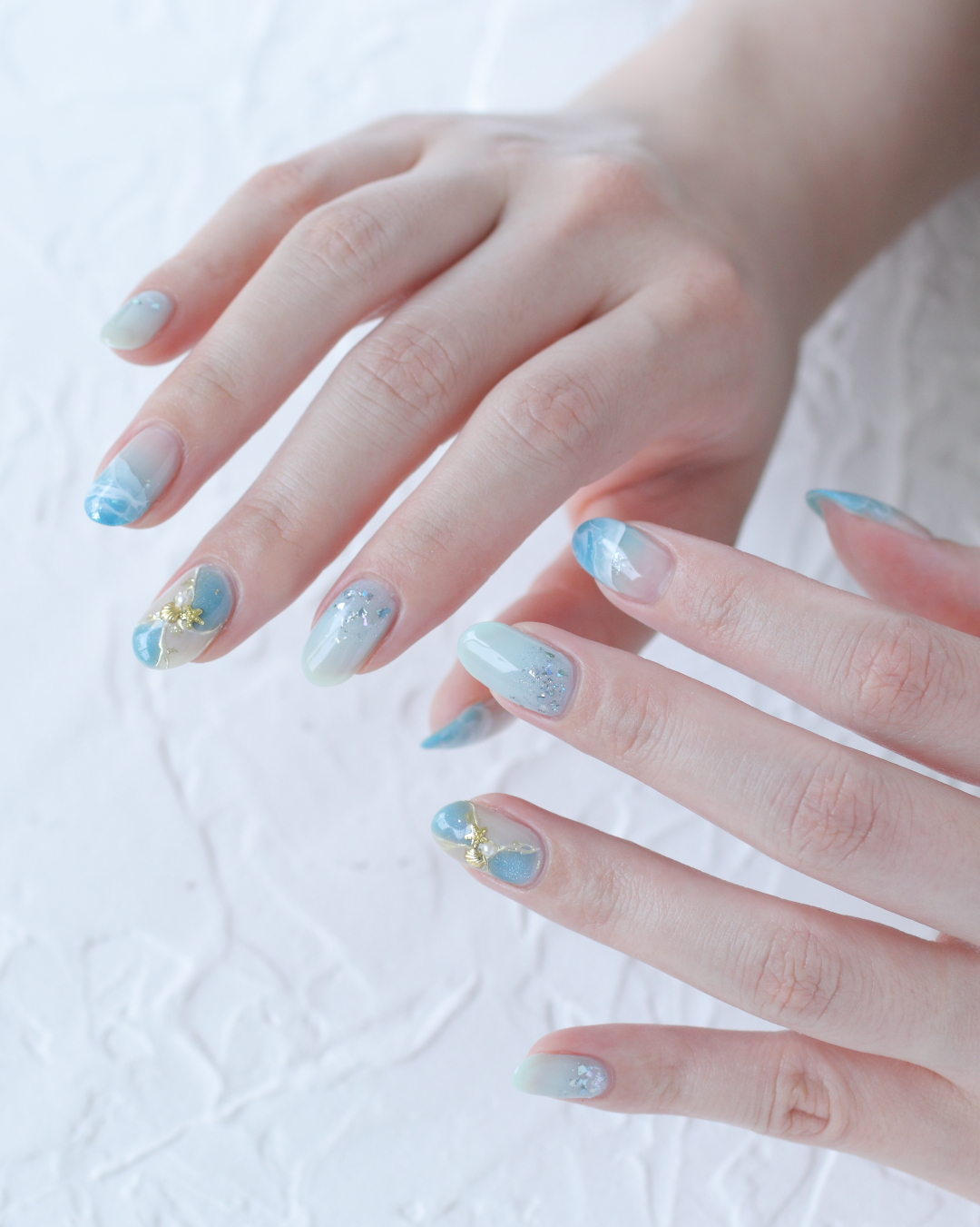 新百合ヶ丘パラジェル＆カルジェルネイルサロン「ネイルマーナ」夏ブルーネイル2025