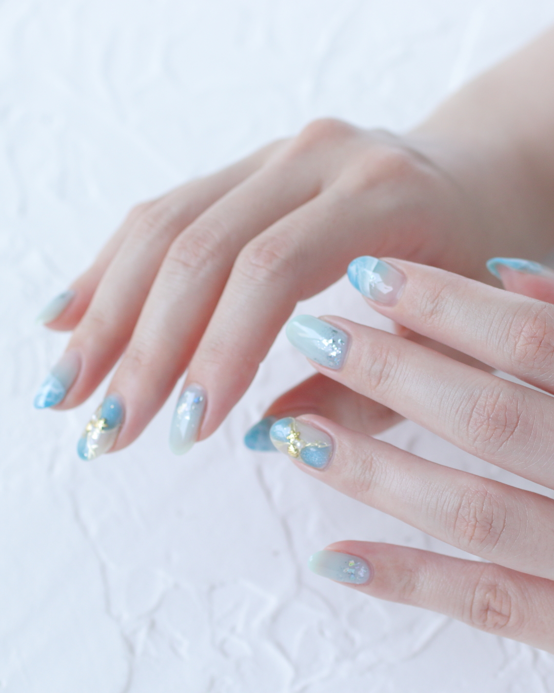 新百合ヶ丘パラジェル＆カルジェルネイルサロン「ネイルマーナ」夏ブルーネイル2025