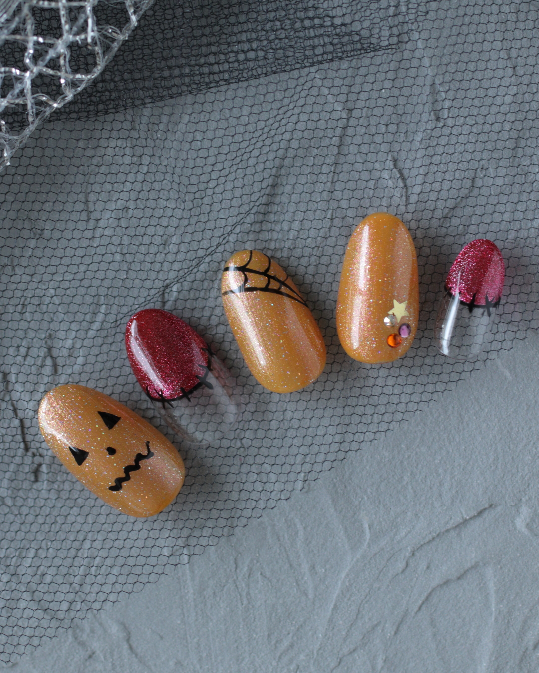 新百合ヶ丘パラジェル&カルジェルネイルサロン「ネイルマーナ」ハロウィンネイル2025