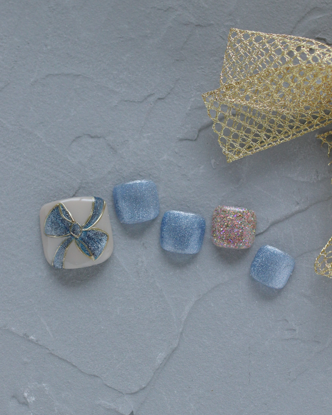 新百合ヶ丘パラジェル＆カルジェルネイルサロン「ネイルマーナ」冬フットネイル2025