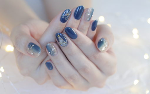 新百合ヶ丘パラジェル＆カルジェルネイルサロン「ネイルマーナ」クリスマスネイル2025