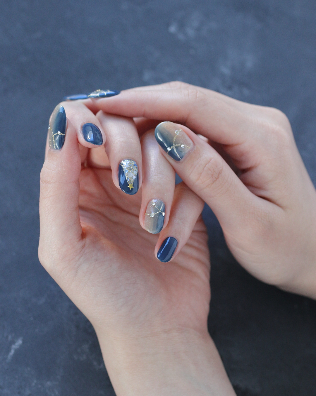 新百合ヶ丘パラジェル＆カルジェルネイルサロン「ネイルマーナ」クリスマスネイル2025