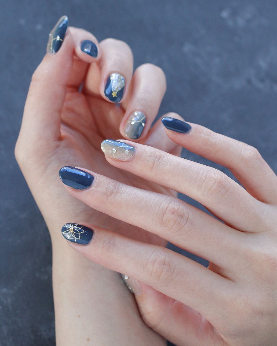 新百合ヶ丘パラジェル&カルジェルネイルサロン「ネイルマーナ」クリスマスネイル2025