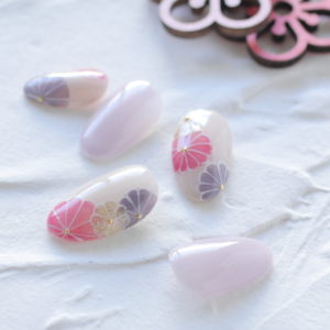 新百合ヶ丘パラジェル＆カルジェルネイルサロン「ネイルマーナ」初春ネイル2025