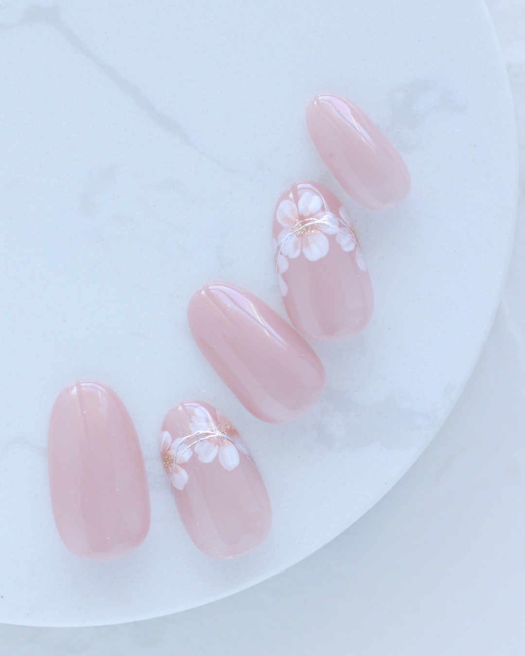 新百合ヶ丘パラジェル&カルジェルネイルサロン「ネイルマーナ」ピンクベージュネイル2026