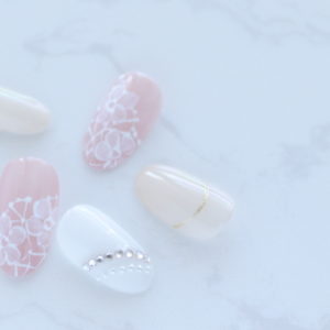 新百合ヶ丘パラジェル＆カルジェルネイルサロン「ネイルマーナ」ピンクベージュネイル2026